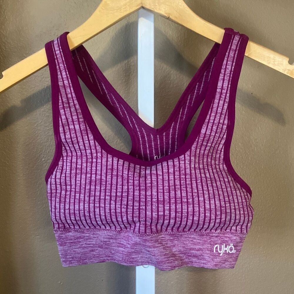 Ryka seamless padded ribbed pullover magenta sports bra Medium